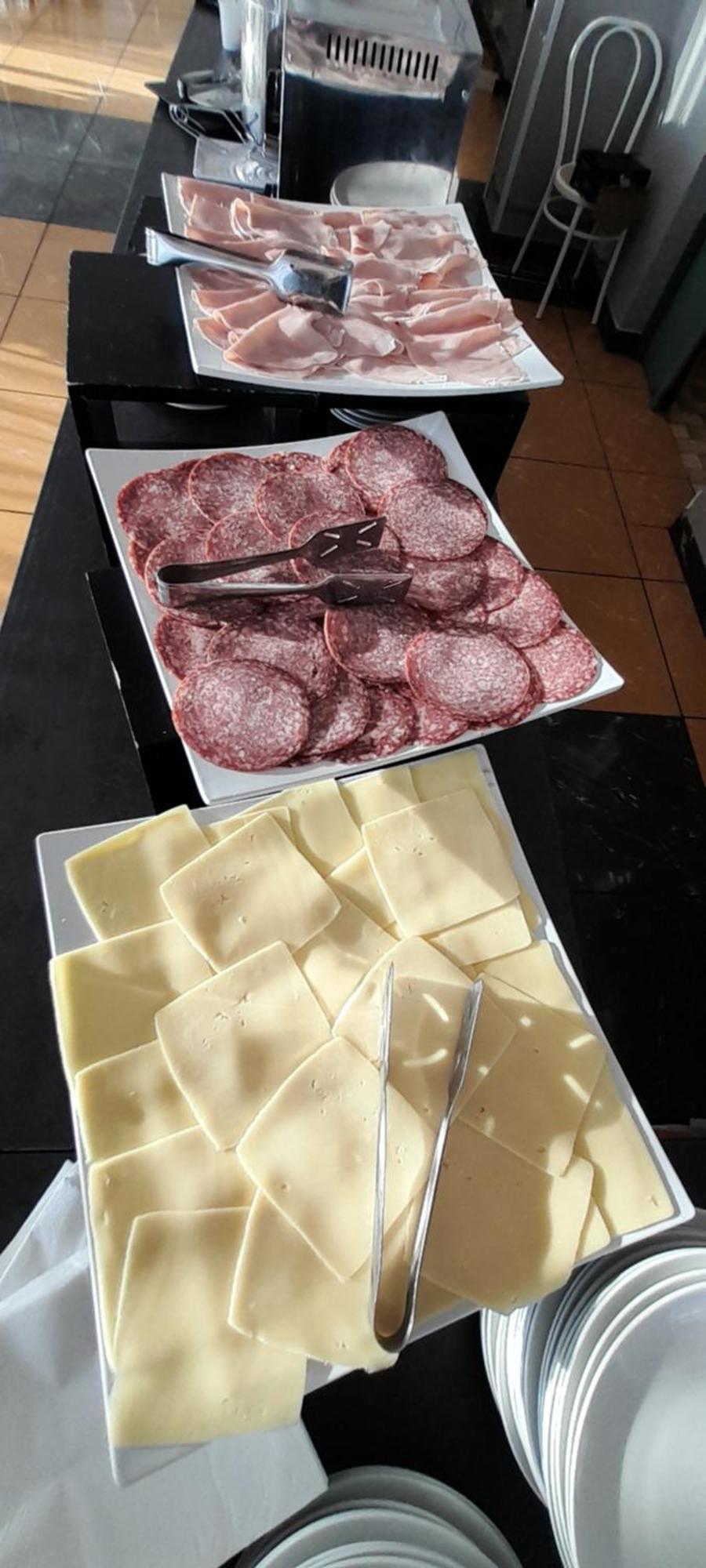 Hotel Delfino 밀라노마리티마 외부 사진