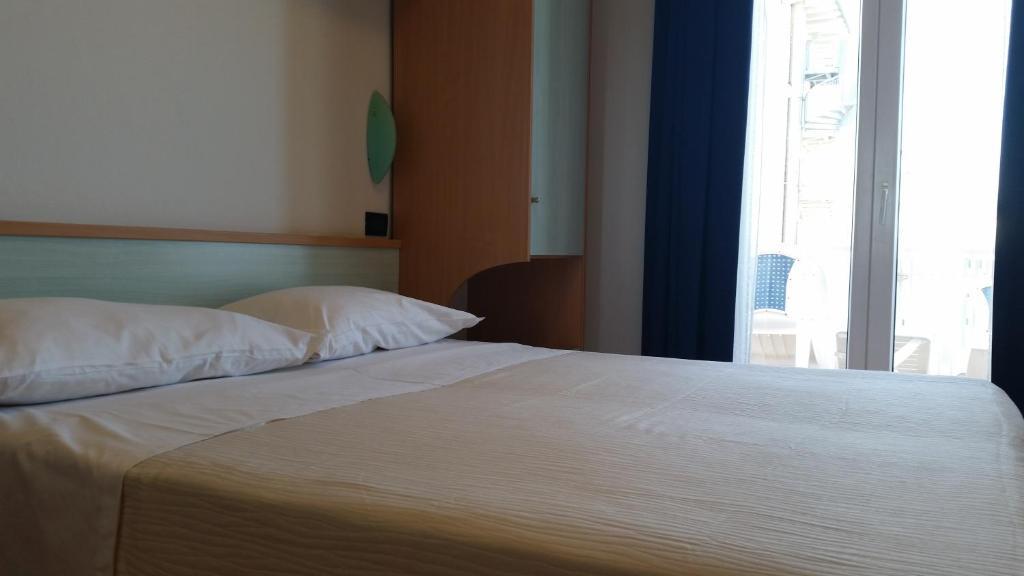 Hotel Delfino 밀라노마리티마 외부 사진