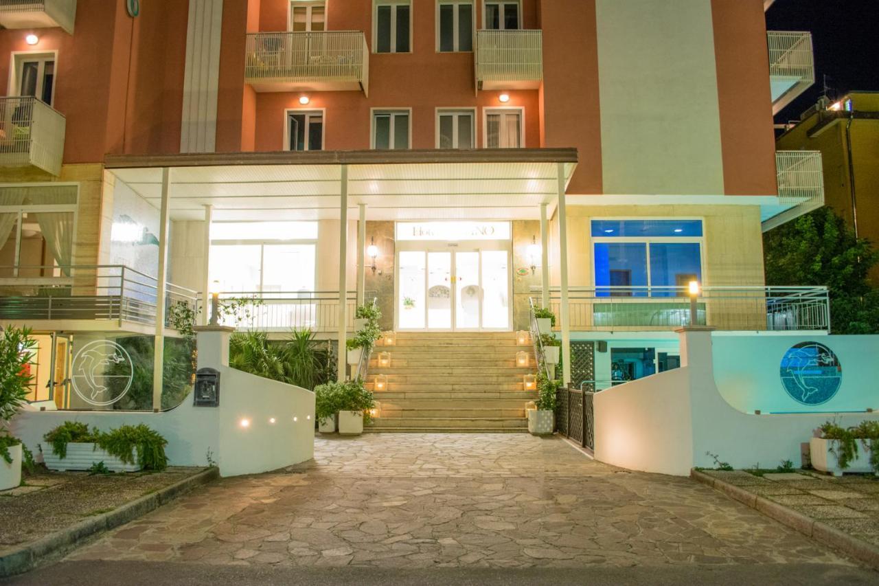 Hotel Delfino 밀라노마리티마 외부 사진